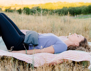 Constructive Rest Pose with Gray Sandbag