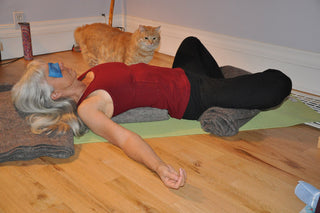 Travelasana: How to Maintain a Holiday Yoga Practice