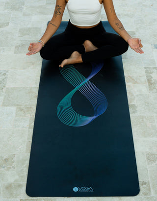 Infinity Yoga Mat (Lifestyle 2)
