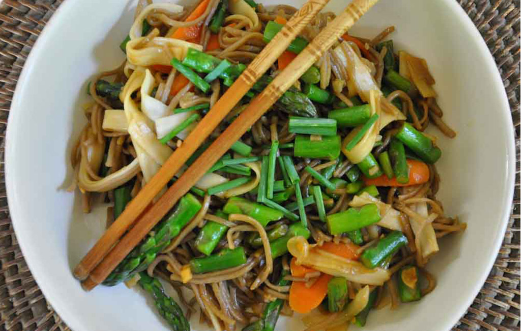 Asparagus-Noodle Stir Fry