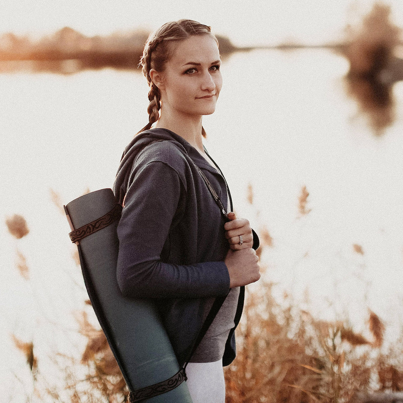 Yoga Mat or Picnic Blanket Carrier - Hand Made Leather Sling